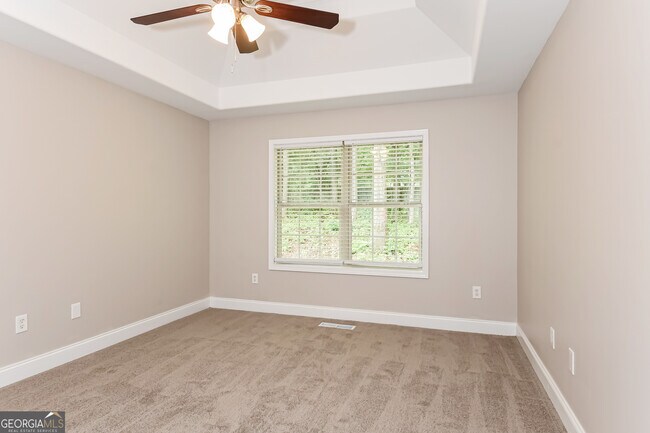 Building Photo - 3823 Refinement Way