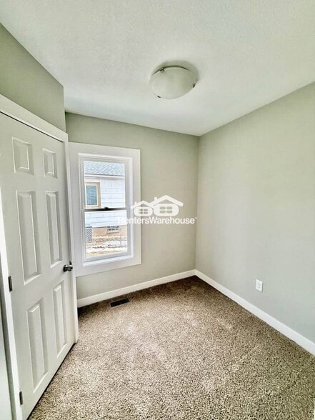 Building Photo - 3623 SW 9th St