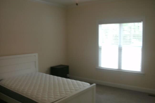 Building Photo - 3809 Savannah Way