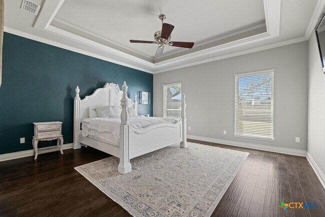 Building Photo - 1745 Alta Vista Loop