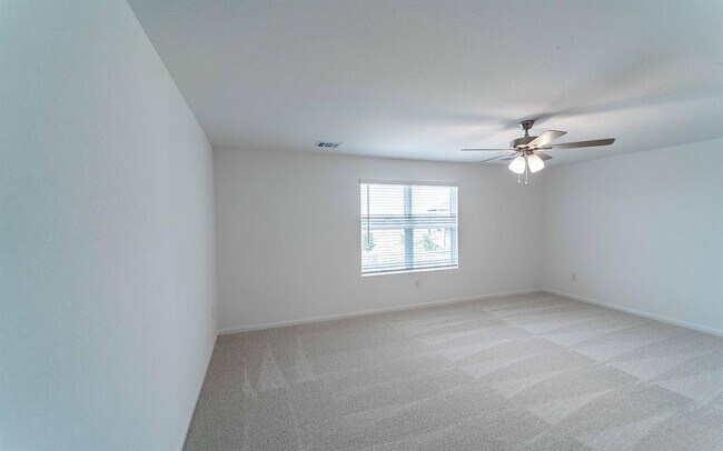 Building Photo - 219 Tokalaun Dr