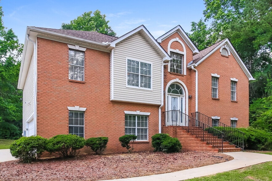 Building Photo - 155 Byington Dr