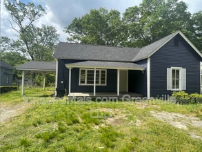 Building Photo - 573 Saxon Ave