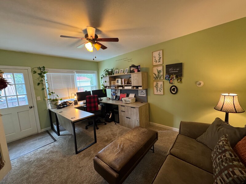 Building Photo - 6051 Holly Ln