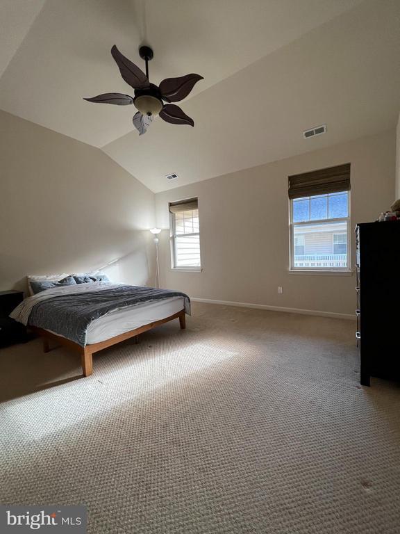 Building Photo - 162 Serenity Court