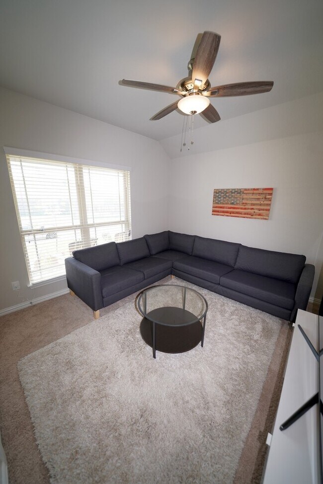 Building Photo - Immaculate First Time Rental in Potranco Run!