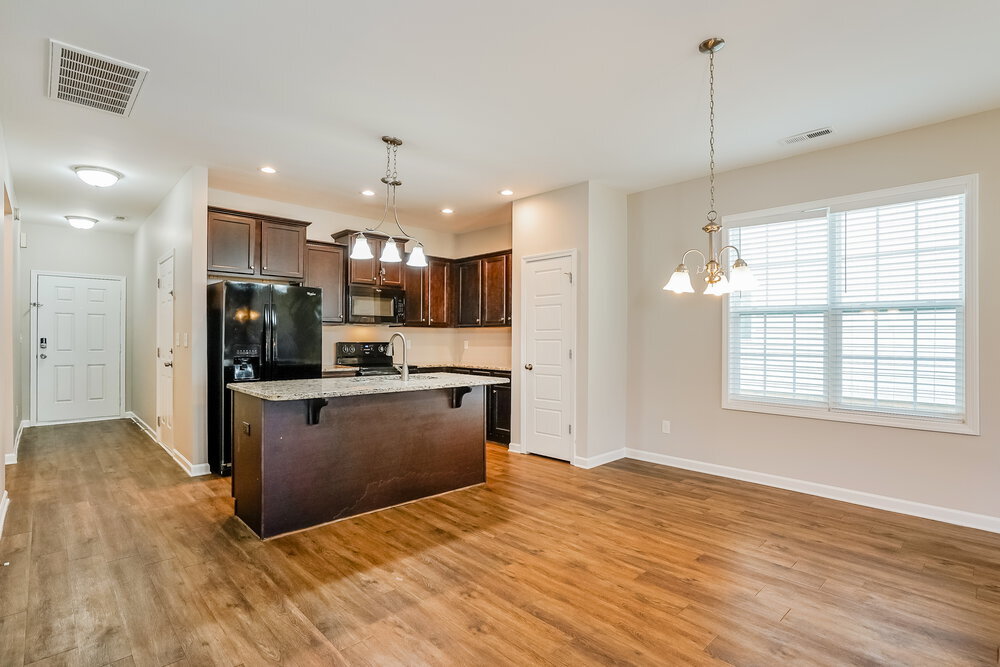 Building Photo - 53 Manito Pl