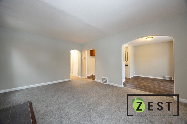 Building Photo - OPEN HOUSE 1/13! 2PM-2:30PM! 2 BDRM 1 BTH