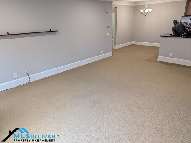 Building Photo - 401 Finsbury St