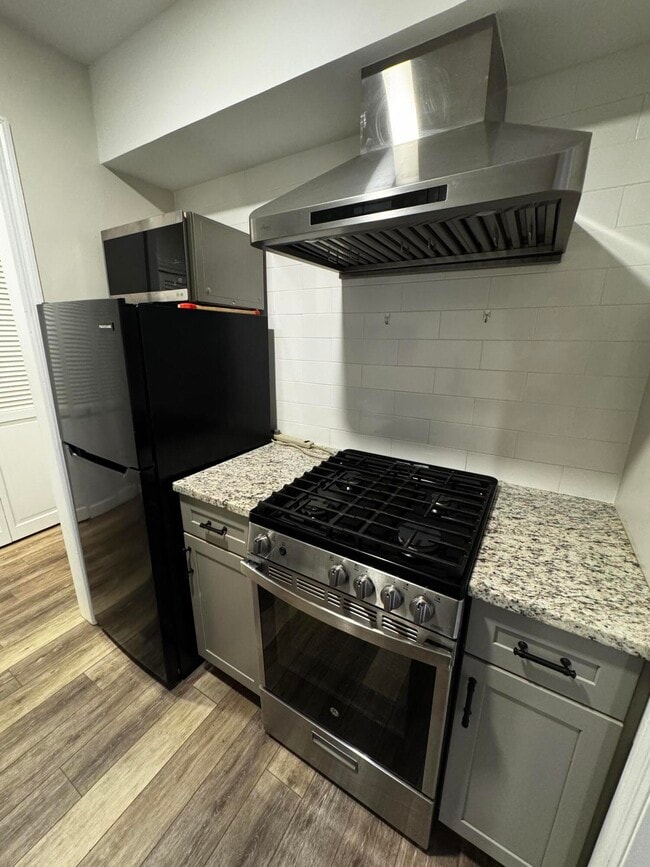 Building Photo - 175 Malabu Dr