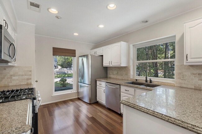 Building Photo - 58 Fire Flicker Pl