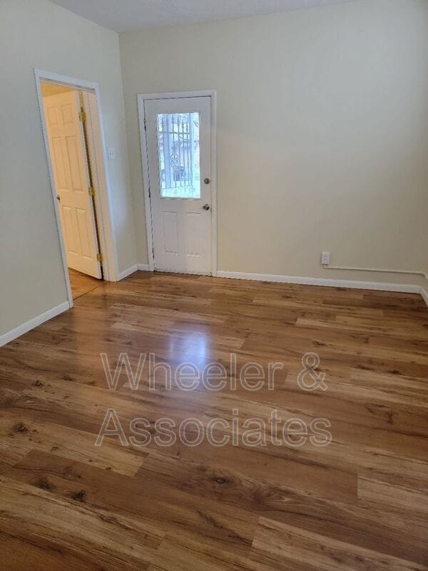 Building Photo - 1071 Sullivan Dr