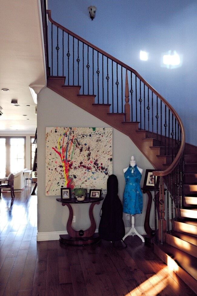 Building Photo - 1215 Altamead Dr