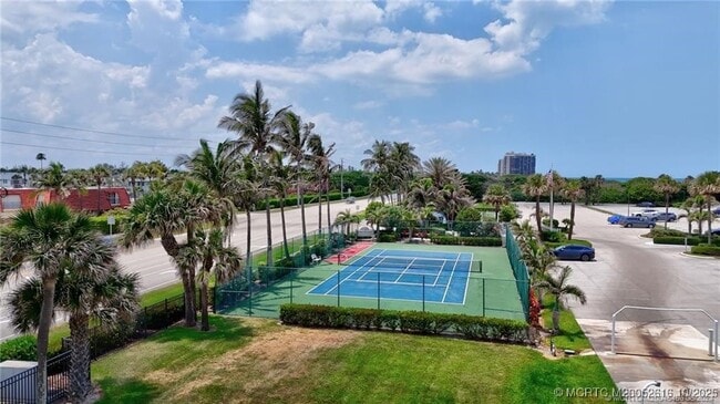 Building Photo - 9490 S Ocean Dr