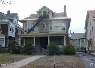 Building Photo - 1330 Union St