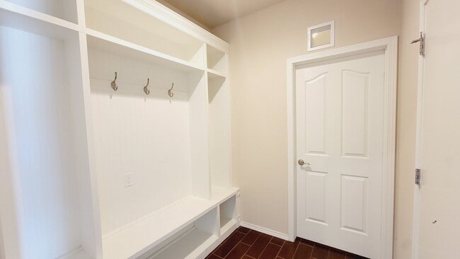 Building Photo - 7453 Eagle Vista Dr