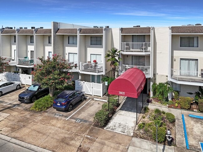Primary Photo - 3805 Houma Blvd