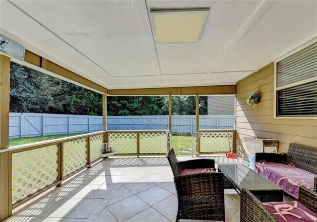 Building Photo - 3248 Sag Harbor Ct NE