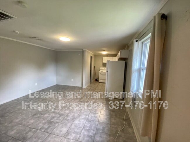 Building Photo - 318 Auburn Dr