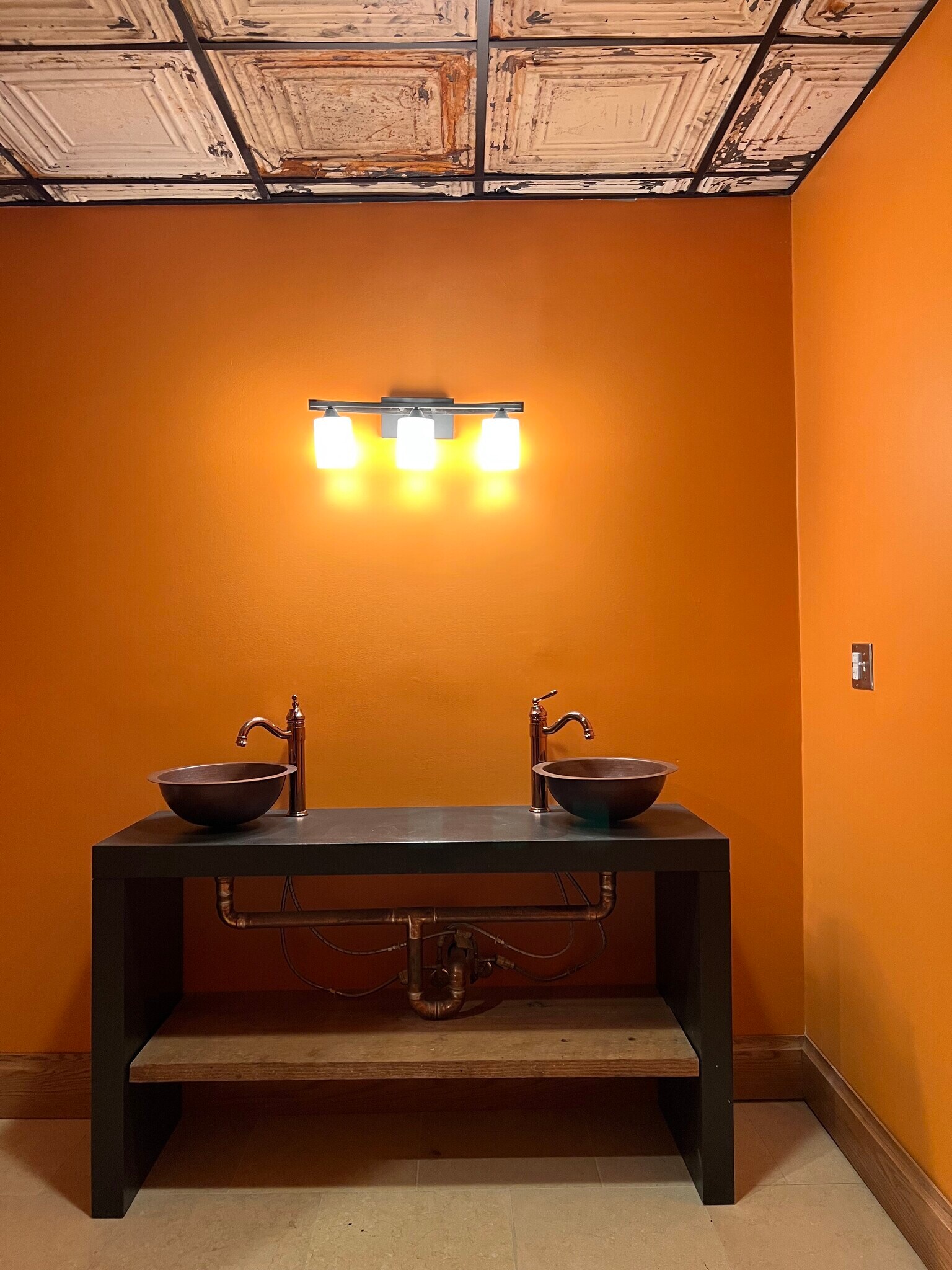 Building Photo - 1609 Winchester Ave