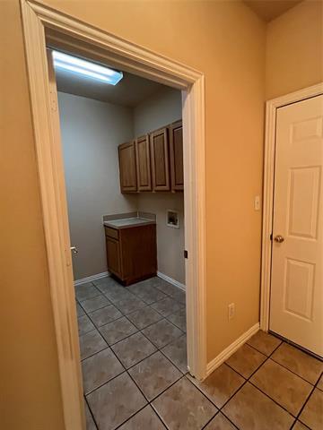 Building Photo - 9929 Dryden Ln