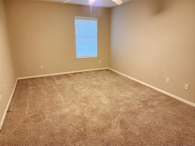 Building Photo - 3726 Harvey Penick Dr