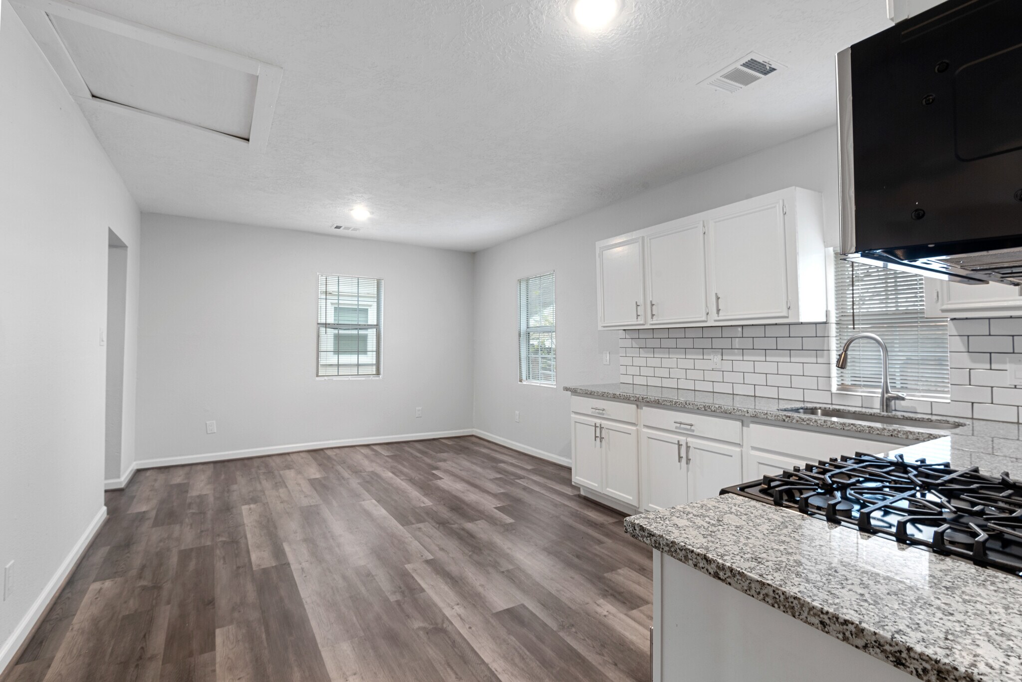 Building Photo - 7307 Avenue H