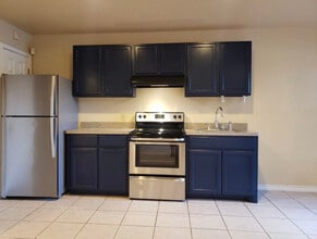 Building Photo - Log Cabin Plaza