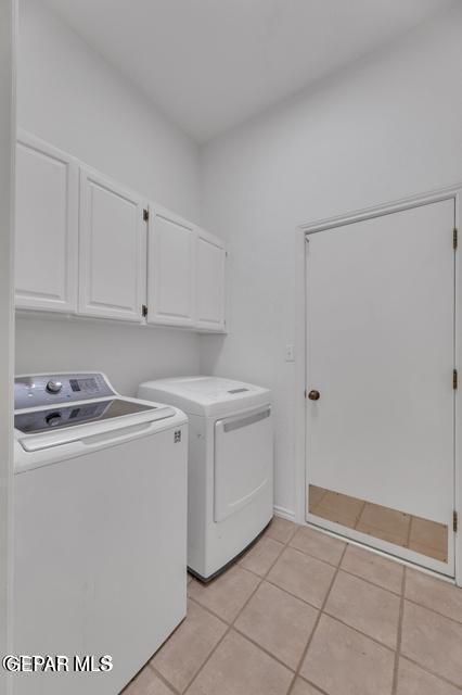 Building Photo - 1121 Regal Ridge Dr