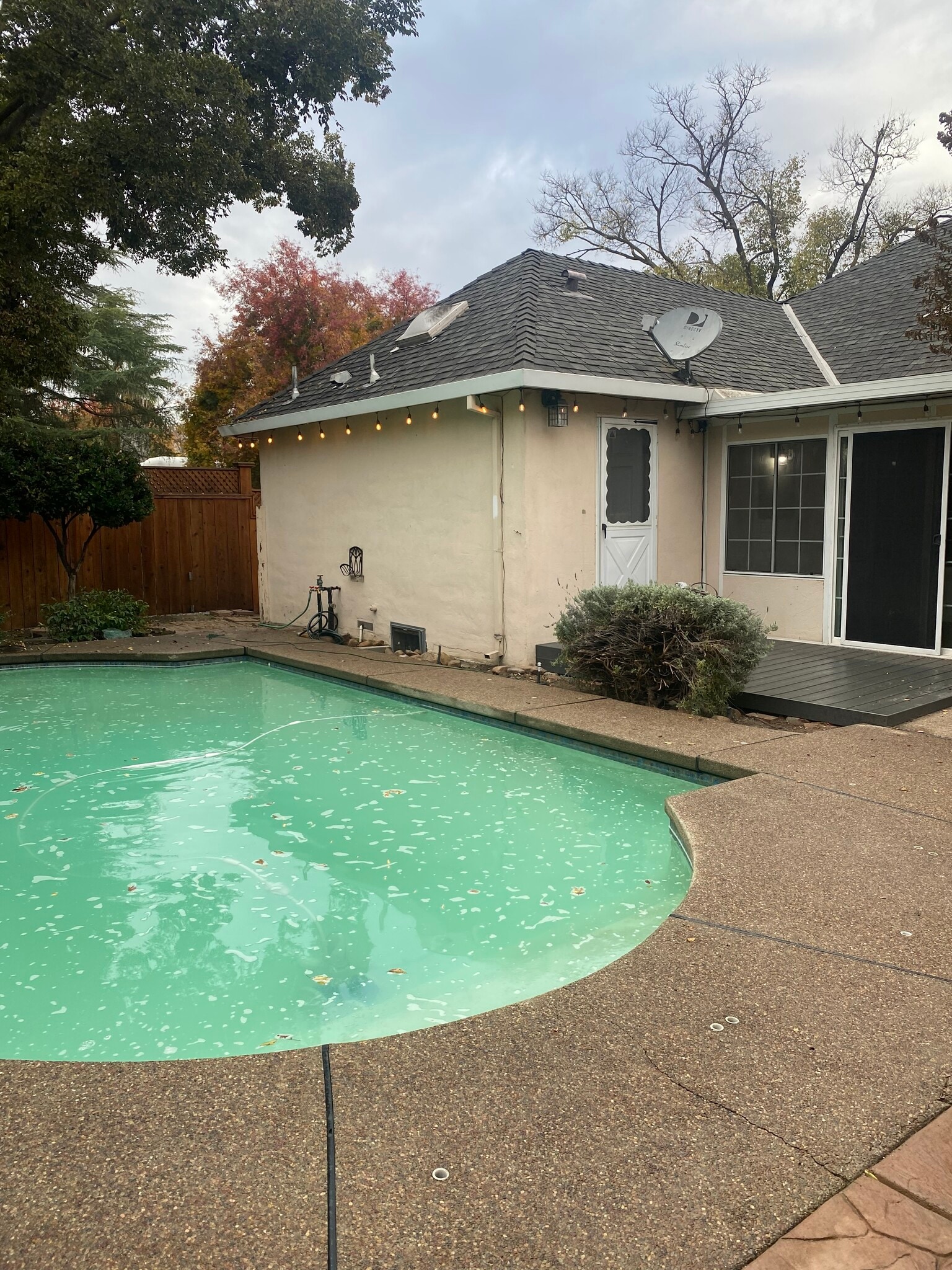 Building Photo - 1274 W Monterey Ave