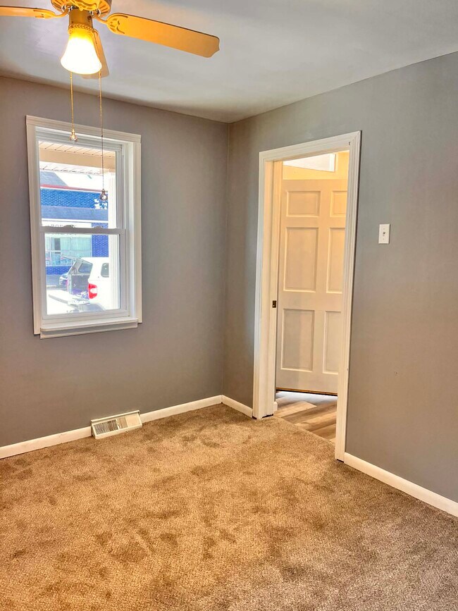 Building Photo - Newcomerstown Quad