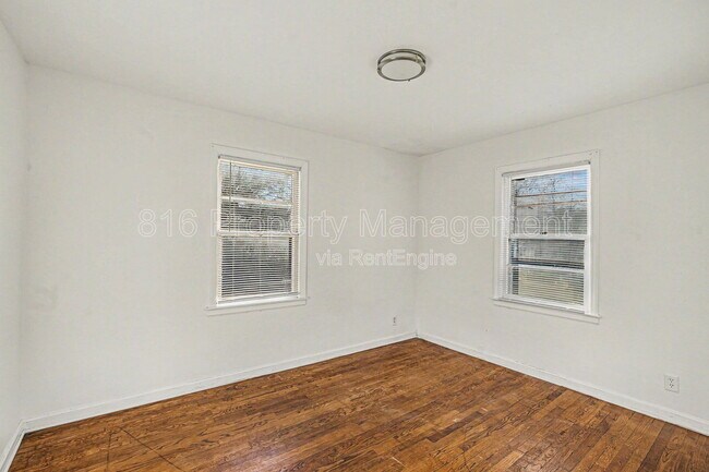 Building Photo - 7412 Bellefontaine Ave