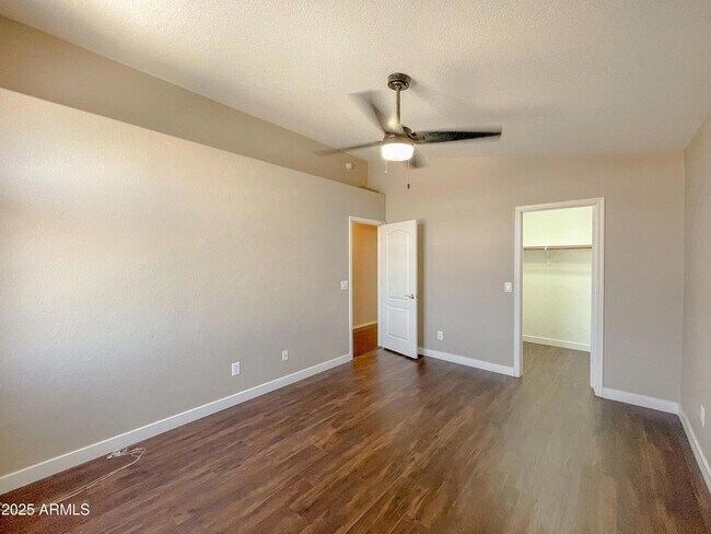 Building Photo - 1615 W Enfield Way