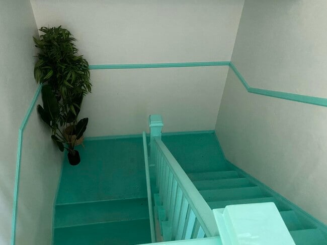 Building Photo - 717 2nd Ave S