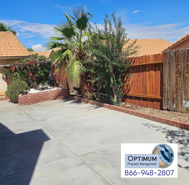 Building Photo - Charming Two-Story Home with 3 Bedrooms, 3...