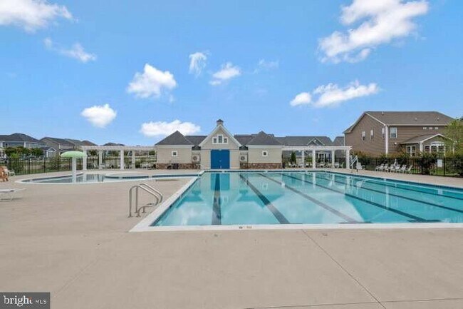 Building Photo - 10407 Spotswood Dr