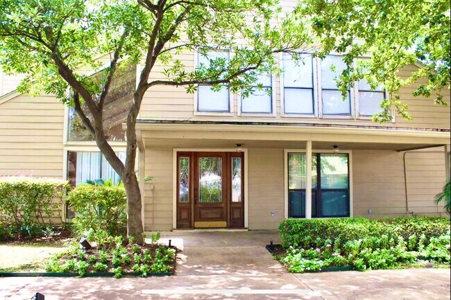 Building Photo - 9317 Pagewood Ln