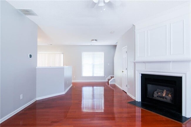 Building Photo - 2401 Oxwell Way