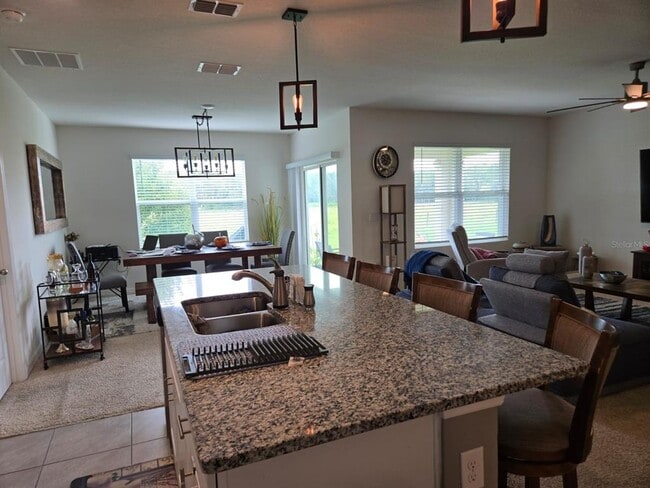 Building Photo - 3337 Perennial Ln