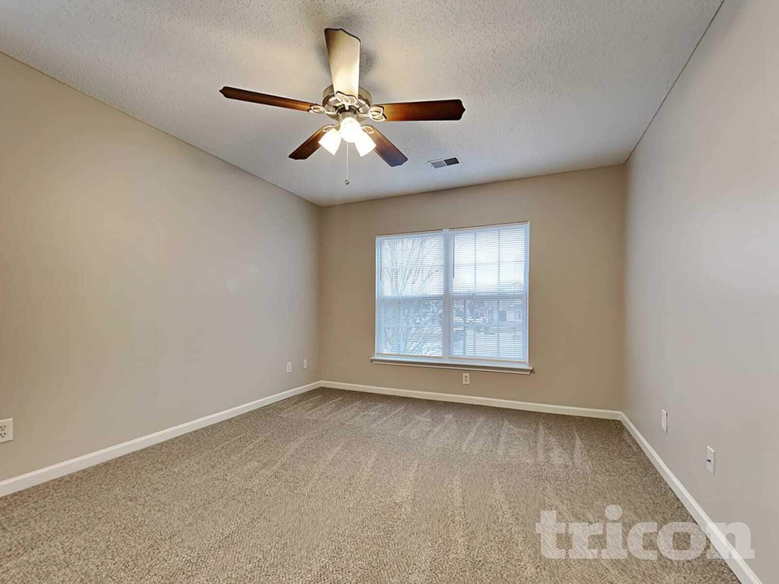 Building Photo - 76 Springway Dr