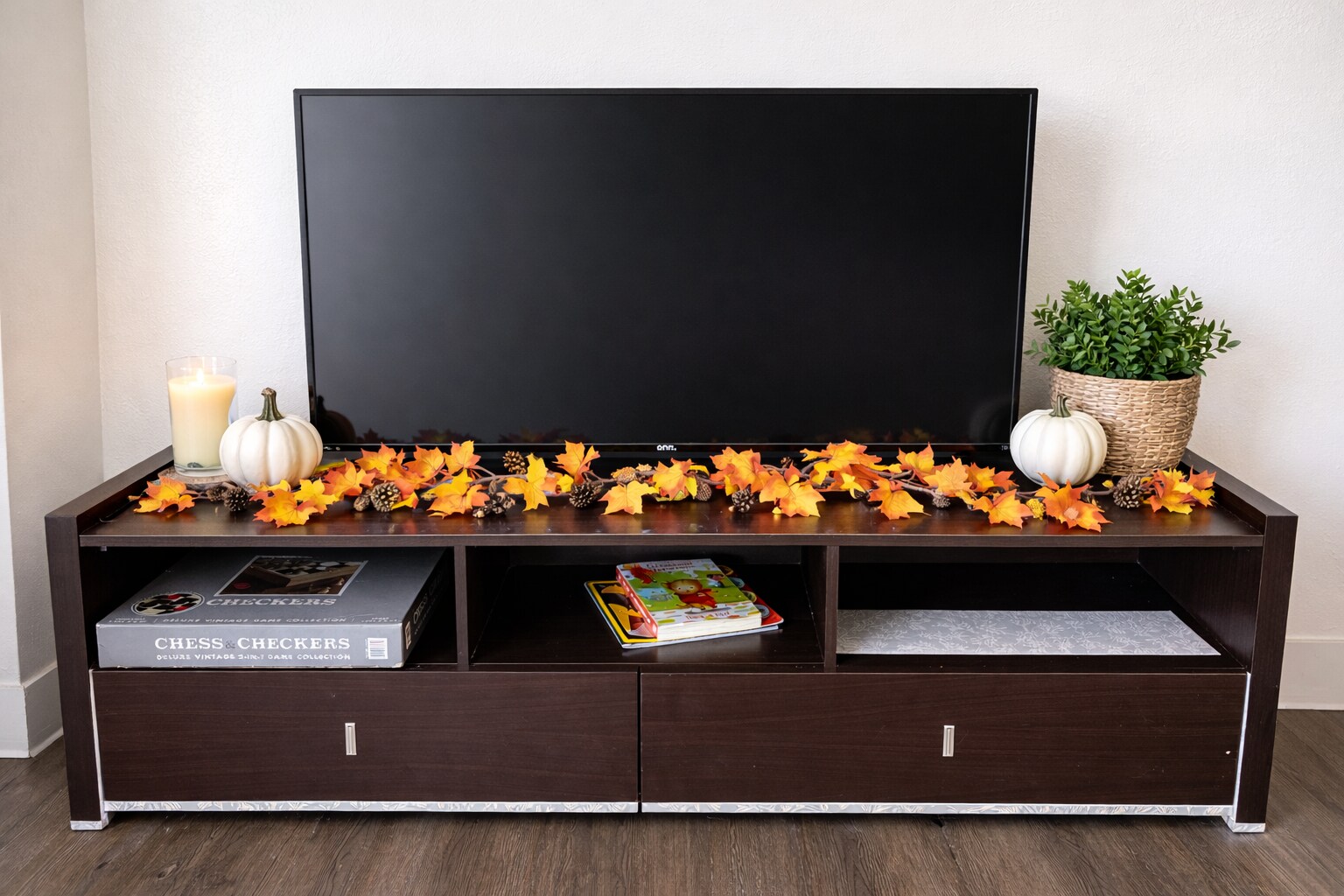 Building Photo - 2811 Dracena St