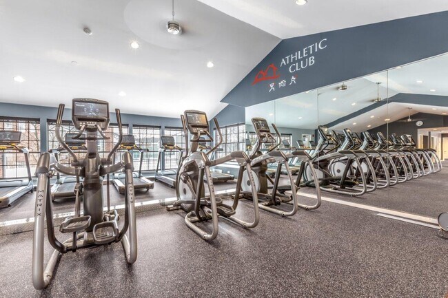 Building Photo - 6035 Stewart Dr