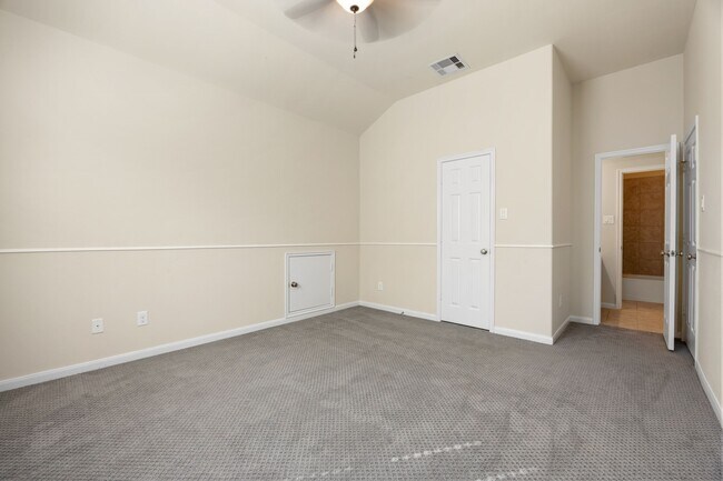 Building Photo - 5822 Crawford Hill Ln