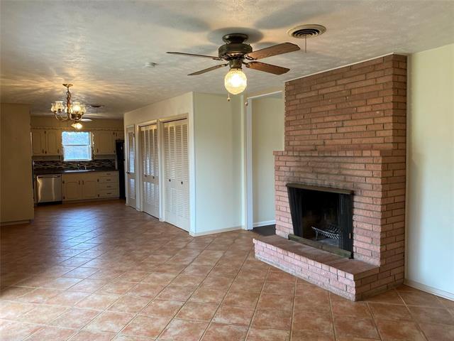 Building Photo - 119 FM 407