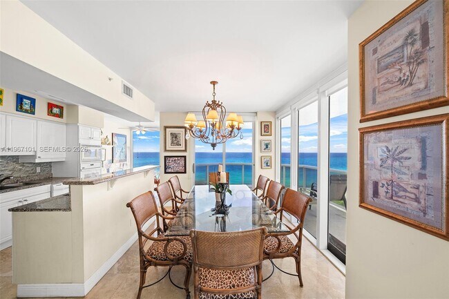 Building Photo - 4775 Collins Ave