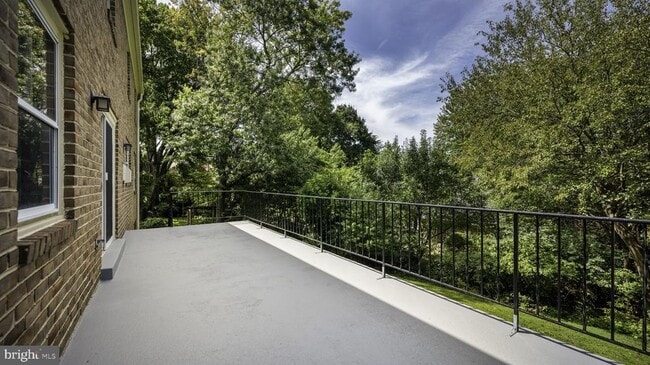 Building Photo - 9705 Eclipse Pl