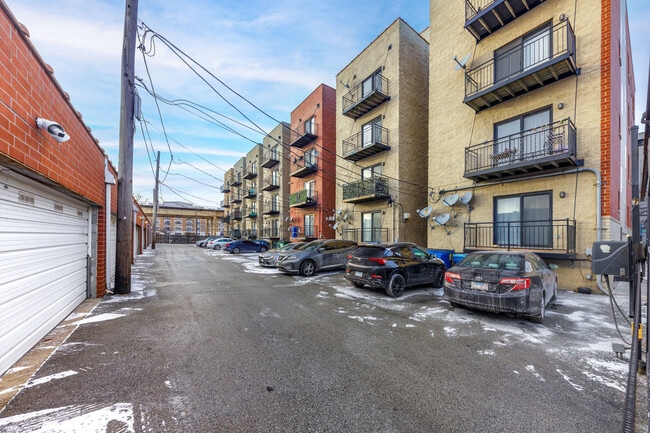 Building Photo - 31 E 26th St