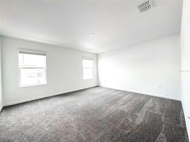 Building Photo - 26159 Feathergrass Cir