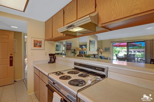 Building Photo - 40461 Bay Hill Way