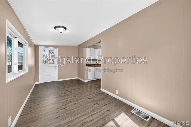 Building Photo - 1236 Bliss Dr